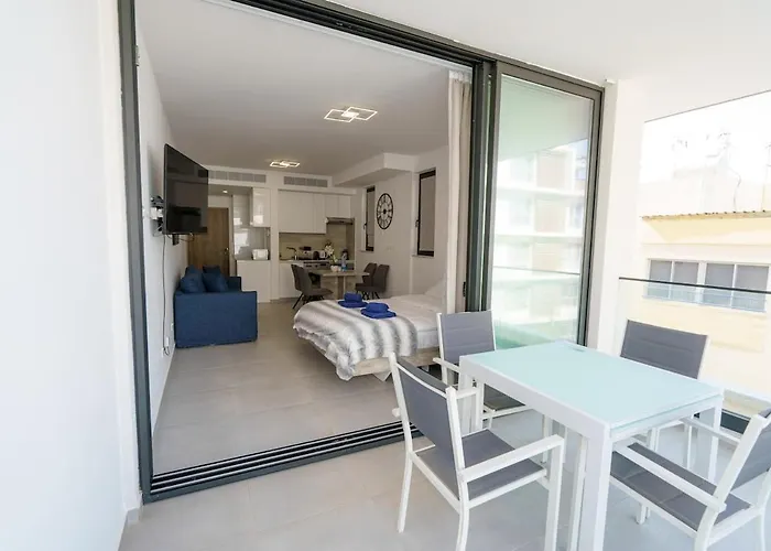 Hubstay - Suite 49 In Mackenzy